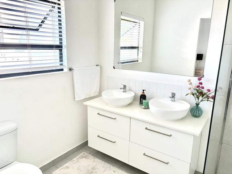 3 Bedroom Property for Sale in Laaiplek Western Cape